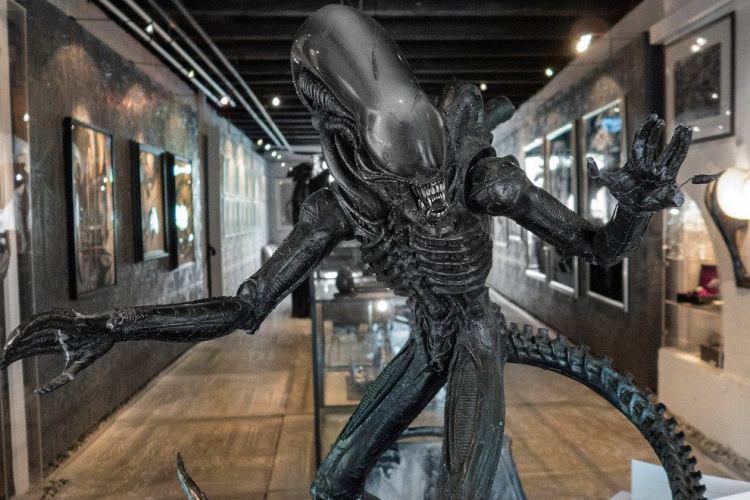 Full size Alien creature from Giger’s Oscar-winning film designs